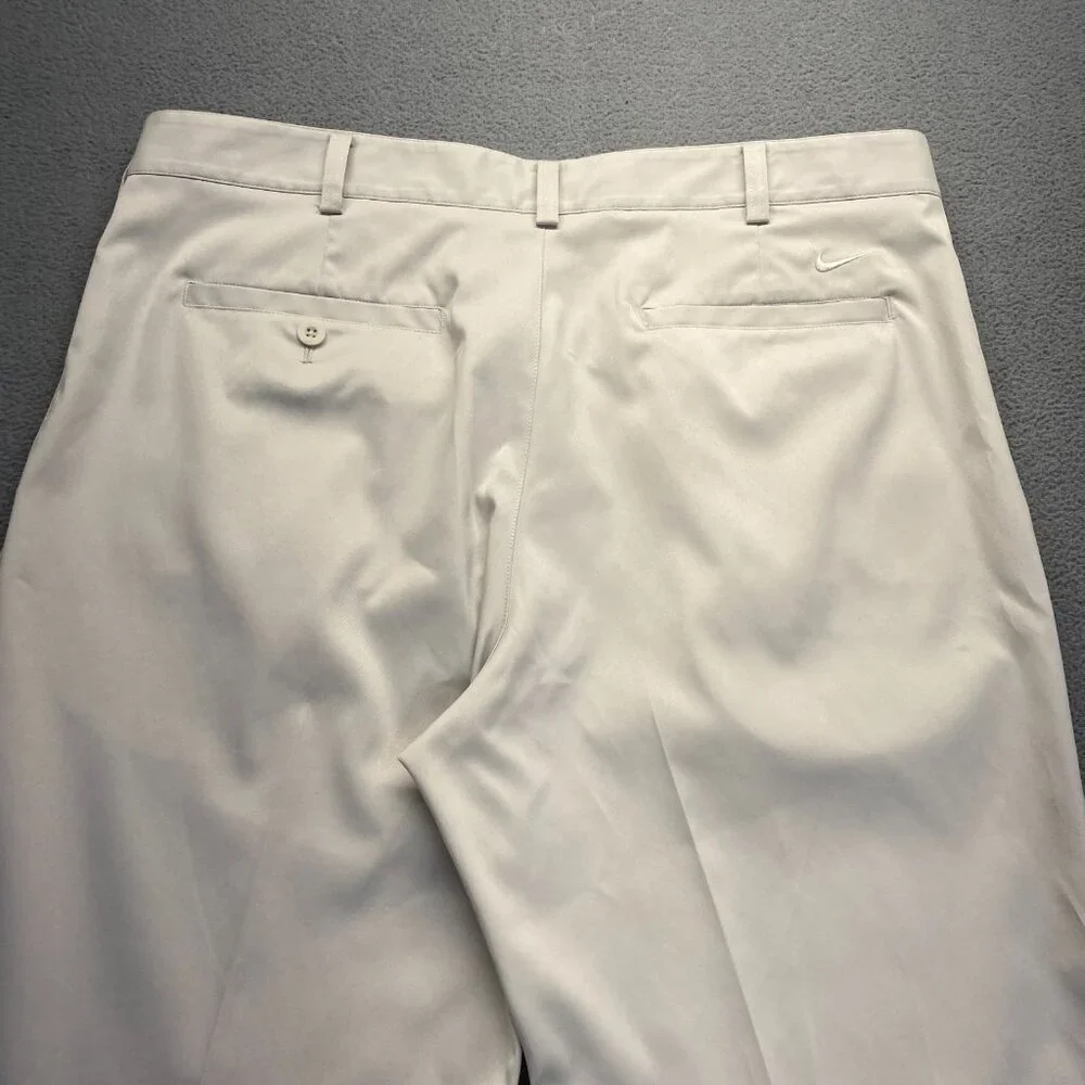 Nike Golf Tech Pants Mens 36x32 Ivory Dri Fit Straight Leg Preppy Classic